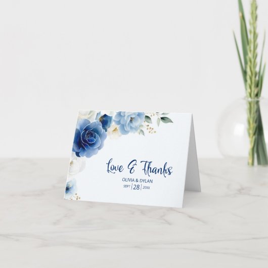 Blue Floral Liebe und Dank Hochzeit Dankeskarte (Vorderseite)