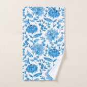 Blue floral pattern towels on display badhandtuch set (Handtuch)