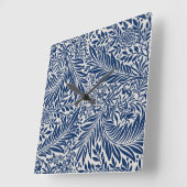 blue floral pattern with diverse leaves & blossoms quadratische wanduhr (Winkel)