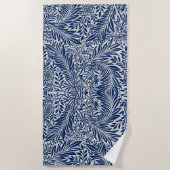 blue floral pattern with diverse leaves & blossoms strandtuch (Vorderseite)