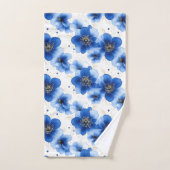 Blue Floral Pattern with Gold Accents Badhandtuch Set (Handtuch)