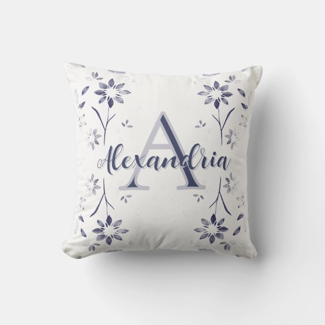 Blue Floral Personalized Monogram Name Kissen (Vorderseite)