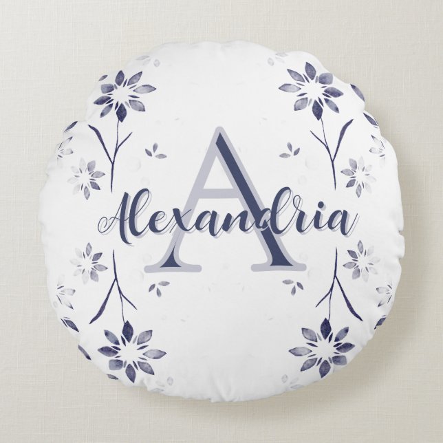 Blue Floral Personalized Monogram Name Rundes Kissen (Vorderseite)