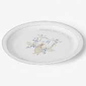 Blue Floral Peter die Rabbit Monogram Baby Dusche Pappteller (Schrägansicht)
