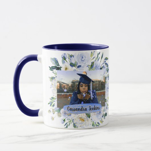 Blue Floral Rose Abschluss Personalisiertes Foto Tasse (Links)