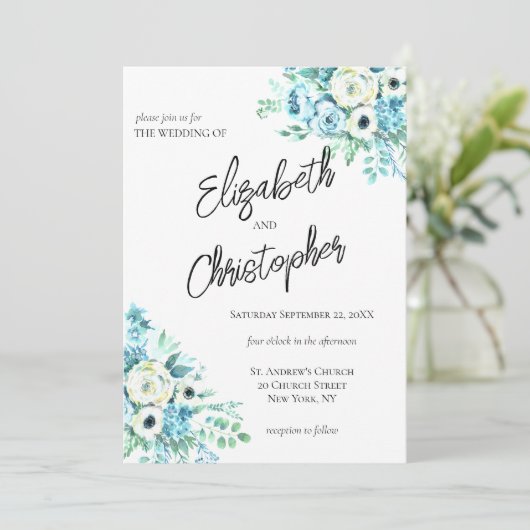 Blue Floral Script Calligraphy Elegante Wedding Einladung (Stehend Vorderseite)