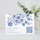 Blue Floral Wedding RSVP QR Code response Card Begleitkarte (Stehend Vorderseite)