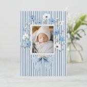 Blue Floral Whimsical Vintage Birth Announcement Einladung (Stehend Vorderseite)