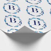 Blue Floral Wreath 'B' Geschenkpapier (Ecke)