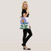 Blue Flower Halftone Fine Art Tasche (Am Model)