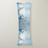 Blue Flowers and Pearls Body Pillow Seitenschläferkissen (Vorderseite Vertikal)