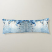 Blue Flowers and Pearls Body Pillow Seitenschläferkissen (Rückseite)