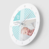 Blue Foto Birth Memento Gingham Footprints Große Wanduhr (Winkel)