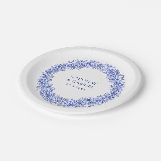 Blue French Chinoiserie Wedding Pappteller (Schrägansicht)