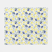 Blue French Country Lemon Pattern Fleecedecke (Vorderseite (Horizontal))