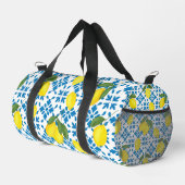Blue French Country Tile Lemons Pattern Duffle Bag (Rechte Ecke)