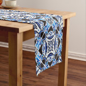 Blue French Mediterranes Tile Brautparty Party Kurzer Tischläufer (Beispiel)