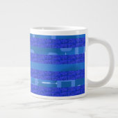 Blue Geometric Jumbo-Tasse (Rechts)