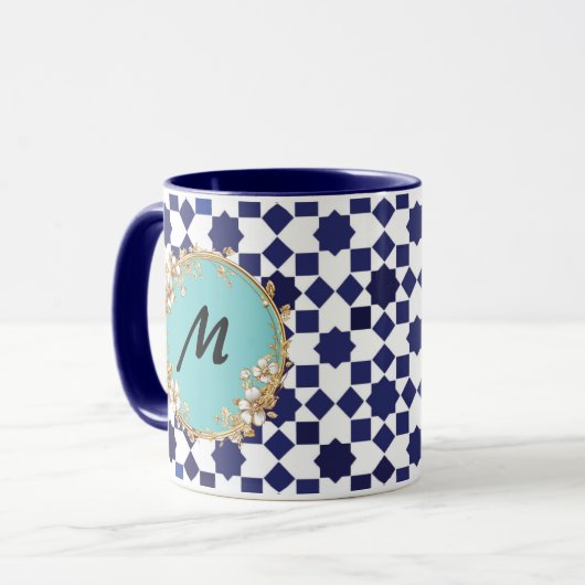 Blue Geometric Pattern Mug with Gold Floral Circle Tasse (Vorderseite Links)