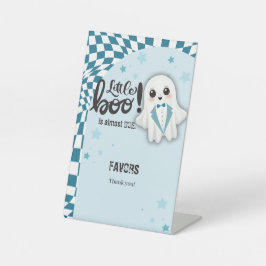 Blue Ghost Little Boo ist fast die richtige Baby D Sockelschild