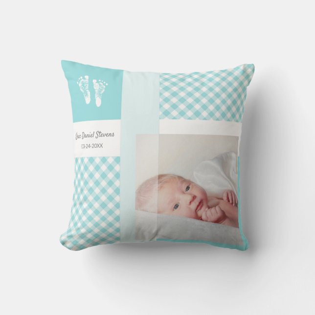 Blue Gingham Baby Footprints Birth Foto Kissen (Vorderseite)