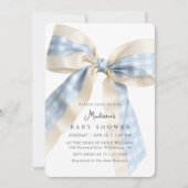 Blue Gingham Checks Bow Cute Baby Shower Einladung (Vorderseite)