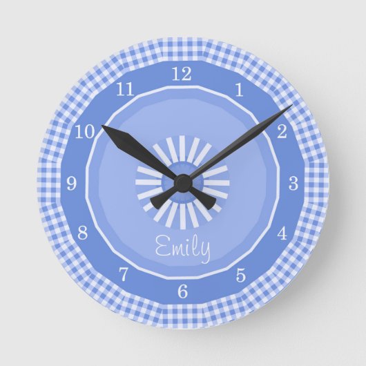Blue Gingham Checks Numbered Runde Wanduhr (Vorderseite)