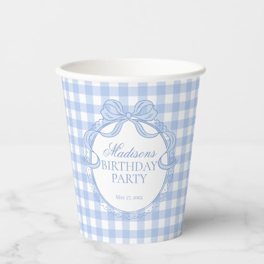 Blue Gingham Coquette Bow Bridal Shower Pappbecher (Vorderseite)