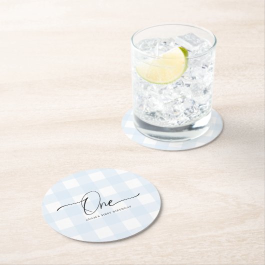 Blue Gingham First Birthday Drink Untersetzer (Vor Ort)