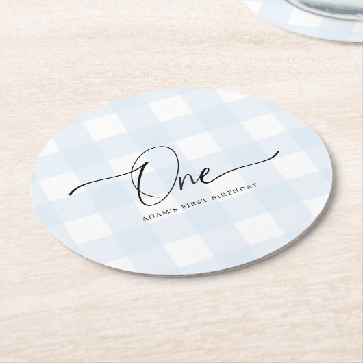 Blue Gingham First Birthday Drink Untersetzer (Angewinkelt)