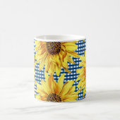 Blue Gingham Kariert mit Sonnenblumen Kaffeetasse (Mittel)