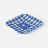 Blue Gingham Monogram Wappen Custom Pappteller (Gewinkelt)