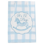 Blue Gingham Rocking Horse Boy Baby Geschenktasche Mittlere Geschenktüte (Vorderseite)