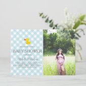 Blue Gingham Rubber Duckie Baby Duckie Foto Einladung (Stehend Vorderseite)