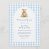 Blue Gingham We Can Bearly Wait Baby Shower Einladung (Vorderseite)
