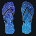 Blue Glitzer Junggeselinnen-Abschied Flip Flops Badesandalen<br><div class="desc">Blue Glitzer Weekend Bachelorette Design. Dieser Junggeselinnen-Abschied flip-flops kombiniert zwei Schriftart-Größen für mehr Dynamik. Für die passenden Artikel folgen Sie bitte dem Link: Falls Sie eine Anpassung für das Design benötigen,  können Sie mich kontaktieren : szdesigns2021@gmail.com</div>