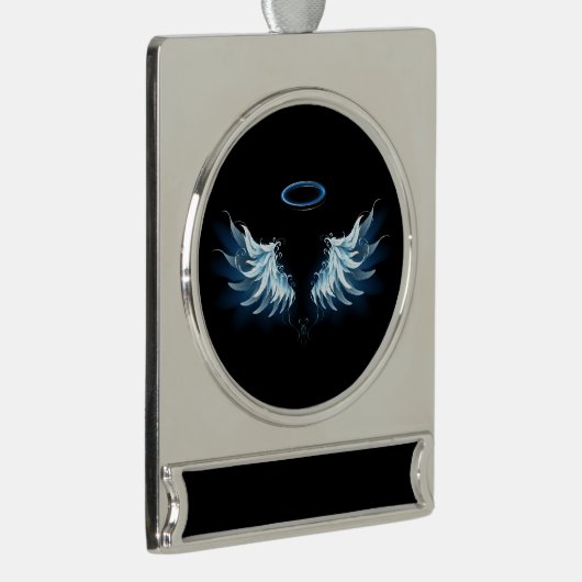 Blue Glows Angel Wings auf schwarzem Hintergrund Banner-Ornament Silber (Rechts)
