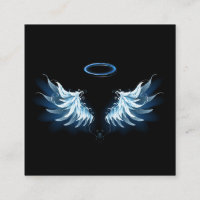 Blue Glows Angel Wings auf schwarzem Hintergrund