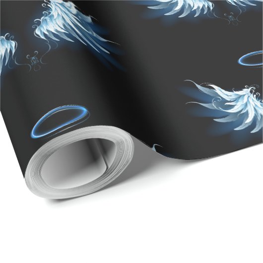 Blue Glows Angel Wings auf schwarzem Hintergrund Geschenkpapier (Rolleneckpunkt)