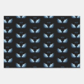 Blue Glows Angel Wings auf schwarzem Hintergrund Geschenkpapier Set (Vorderseite)