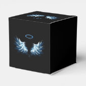 Blue Glows Angel Wings auf schwarzem Hintergrund Geschenkschachtel (Rückseite)