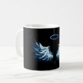 Blue Glows Angel Wings auf schwarzem Hintergrund Kaffeetasse (Vorderseite Links)