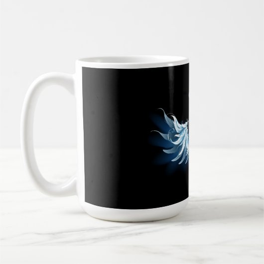 Blue Glows Angel Wings auf schwarzem Hintergrund Kaffeetasse (Links)