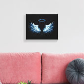 Blue Glows Angel Wings auf schwarzem Hintergrund Leinwanddruck (Insitu (Wohnzimmer))