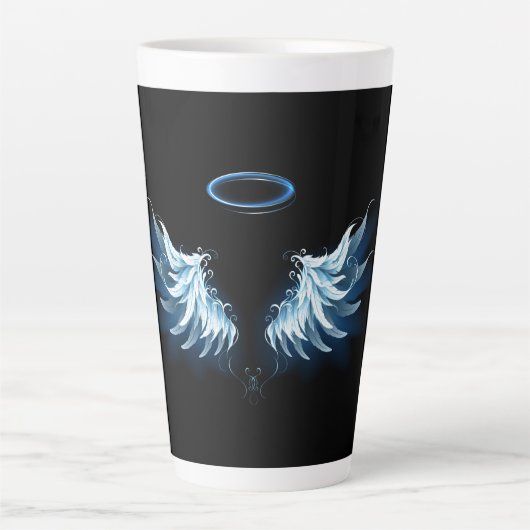 Blue Glows Angel Wings auf schwarzem Hintergrund Milchtasse (Vorderseite)