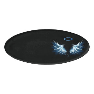 Blue Glows Angel Wings auf schwarzem Hintergrund Namenschild