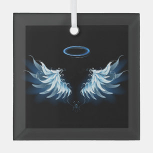 Blue Glows Angel Wings auf schwarzem Hintergrund Ornament Aus Glas