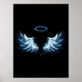 Blue Glows Angel Wings auf schwarzem Hintergrund Poster (Vorne)