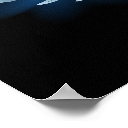 Blue Glows Angel Wings auf schwarzem Hintergrund Poster (Ecke)