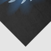 Blue Glows Angel Wings auf schwarzem Hintergrund Seidenpapier (Detail)